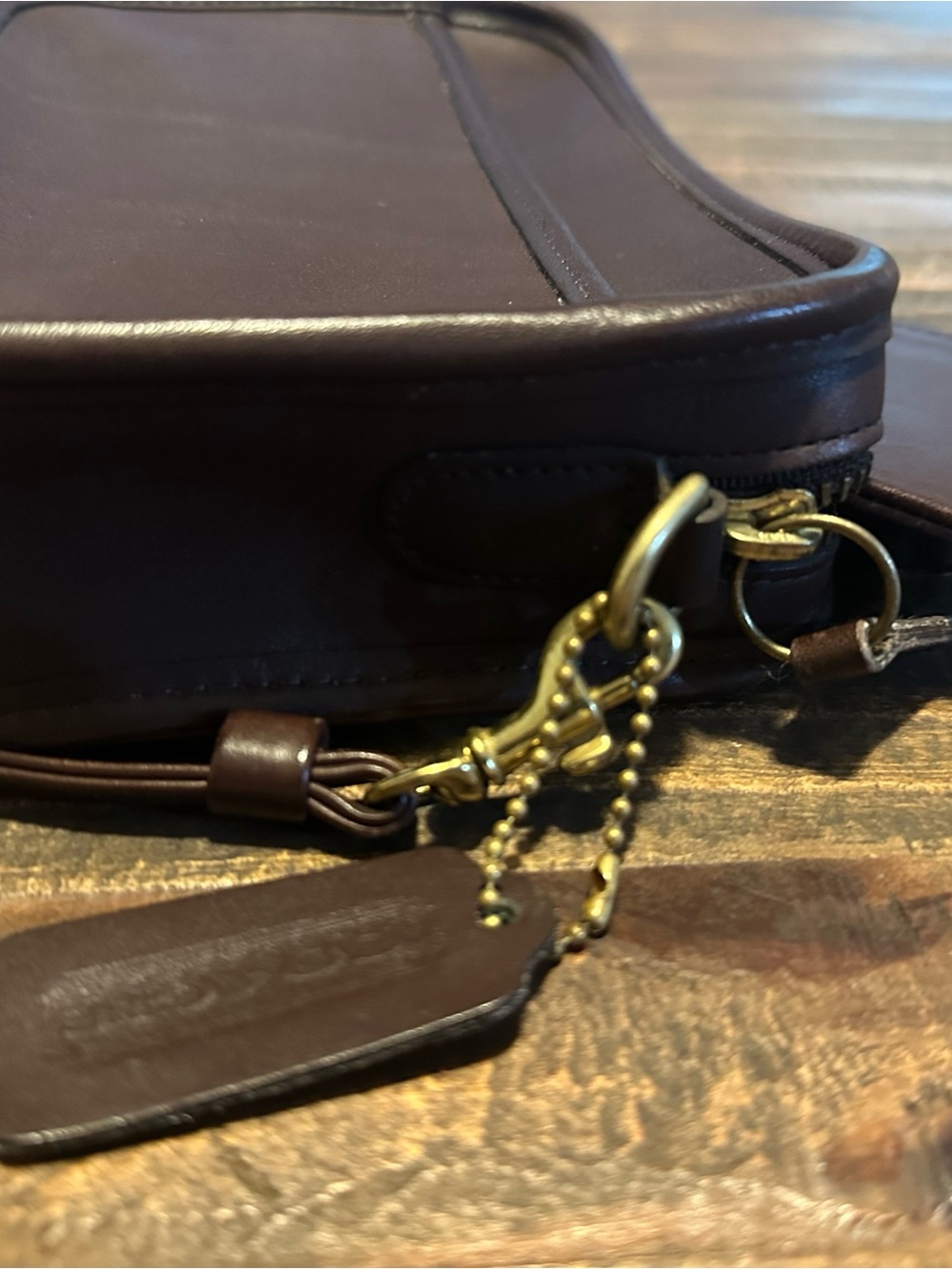 Vintage Coach Carnival 9925 Mahogany Leather Crossbody Bag 1996 - Picture 5 of 10
